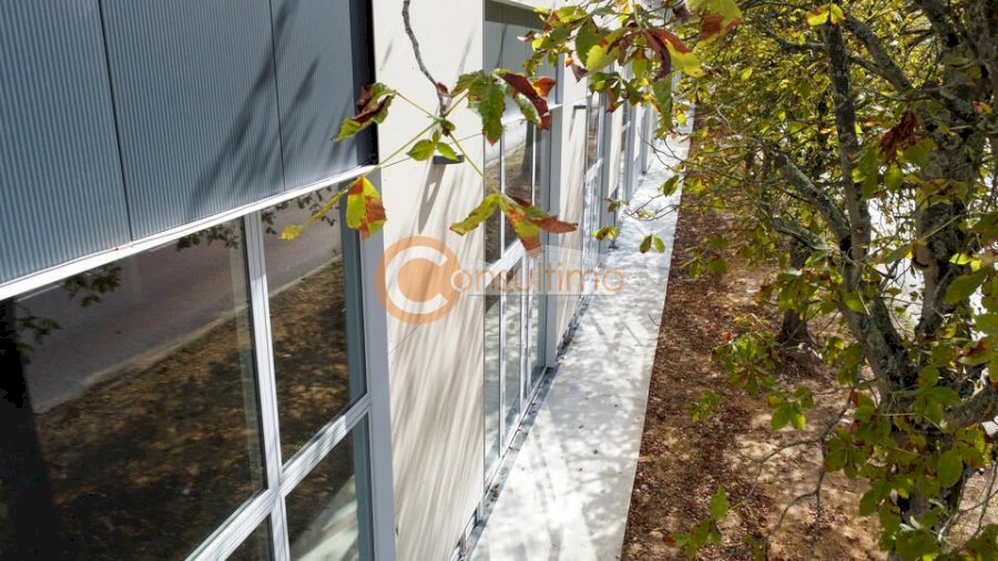 Bureau à acheter 136 m² - Carbon-Blanc