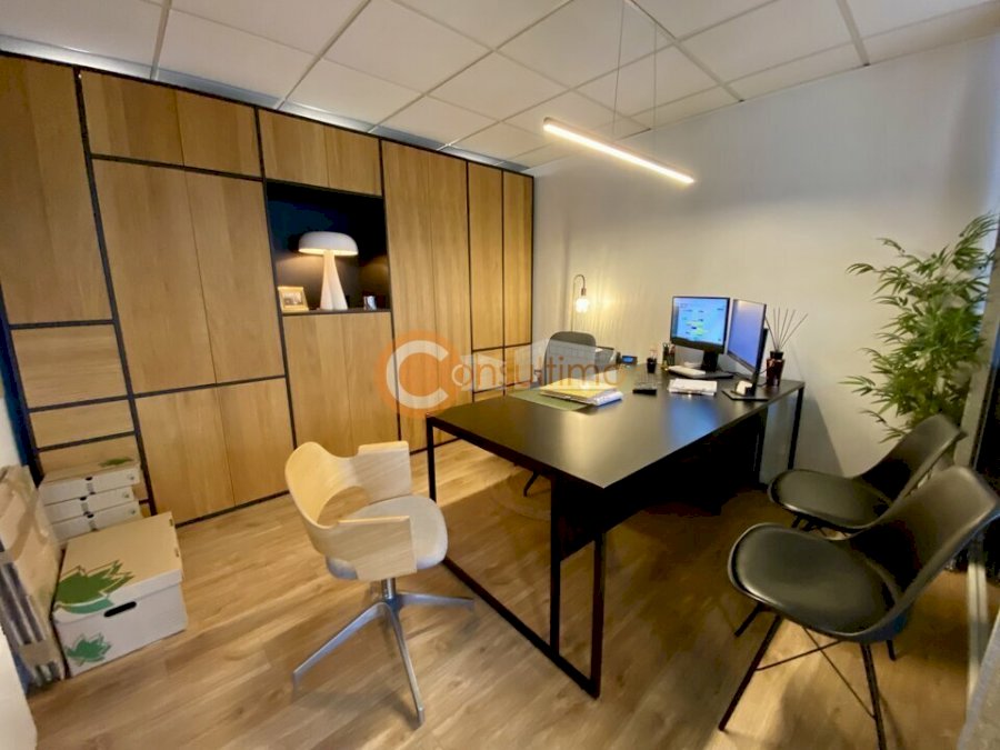 Local commercial à louer 62 m² - Bruges