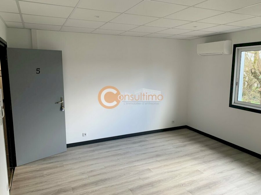 Bureau à louer 24 m² - Gradignan