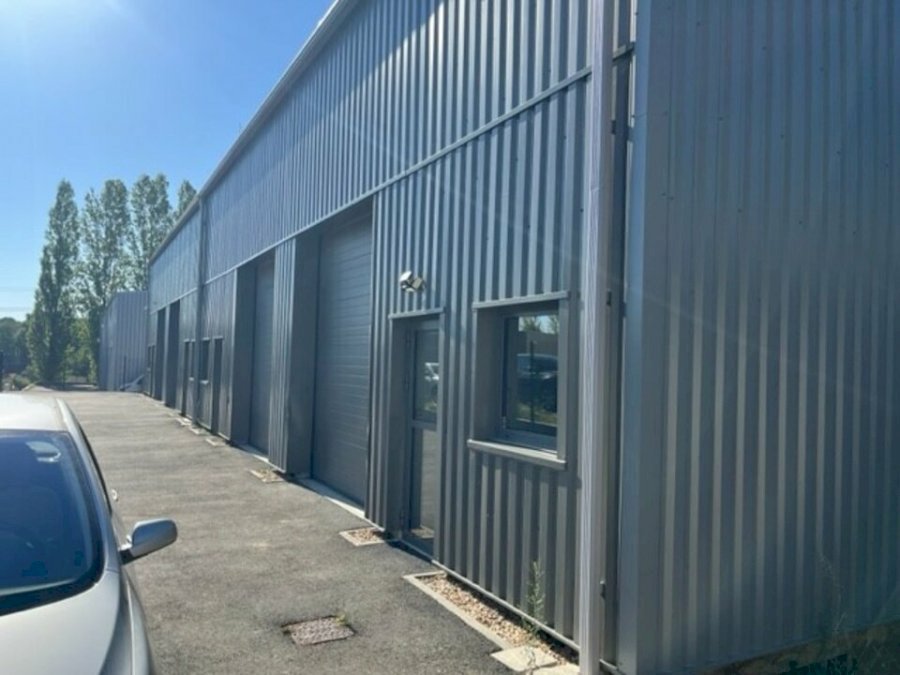 Local d'activité à acheter 400 m² - Saint-Sulpice-et-Cameyrac