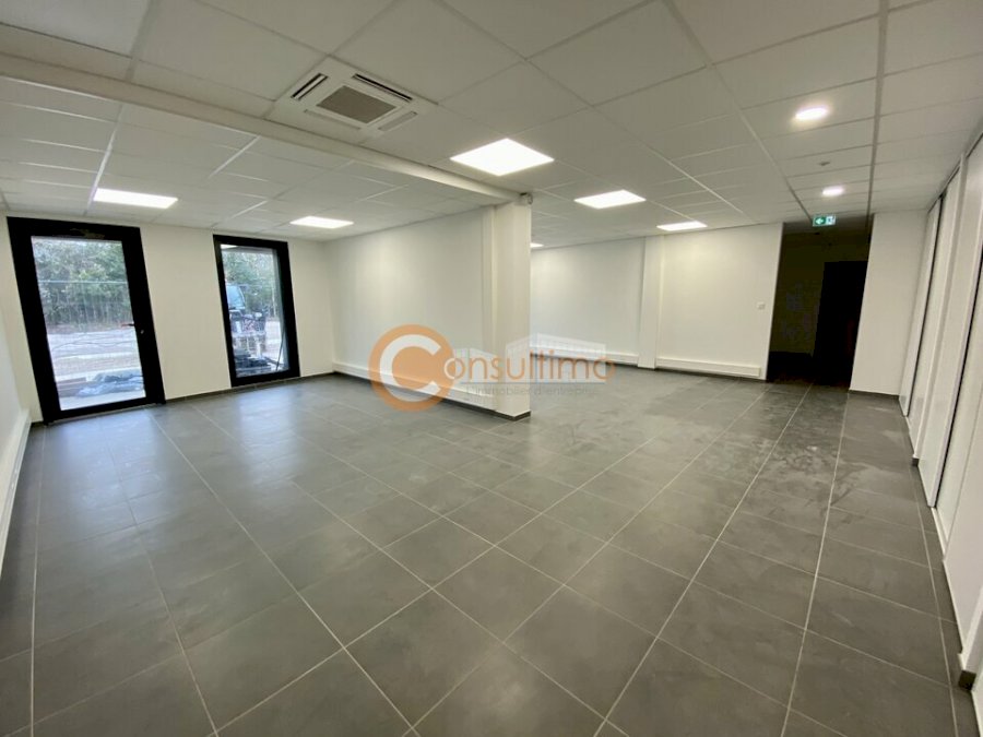 Bureau à louer 85 m² - Cenon