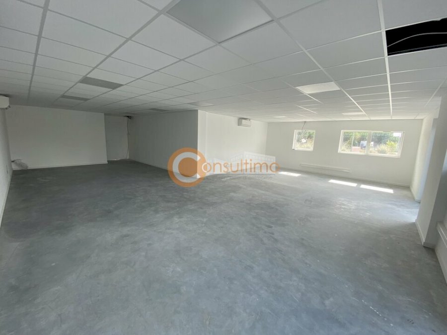 Bureau à louer 85 m² - Mios