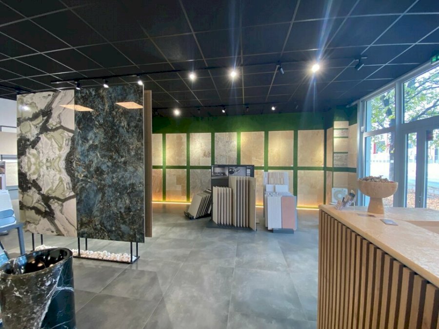 Local commercial à louer 138 m² - Carbon-Blanc
