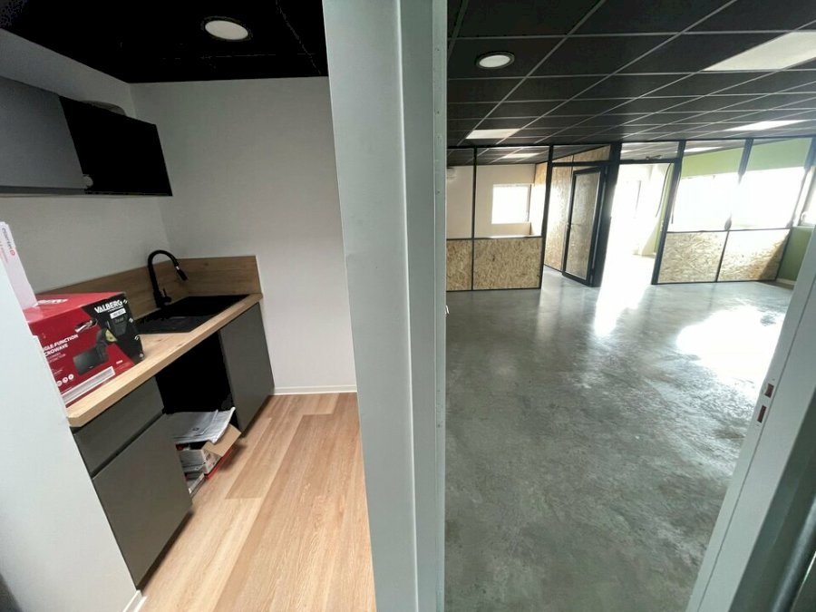 Bureau à louer 65 m² - Carbon-Blanc