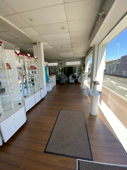 Local commercial à acheter 150 m² - Pessac