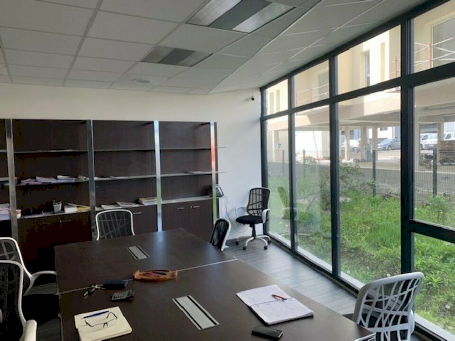 Local commercial à acheter 220 m² - Pompignac