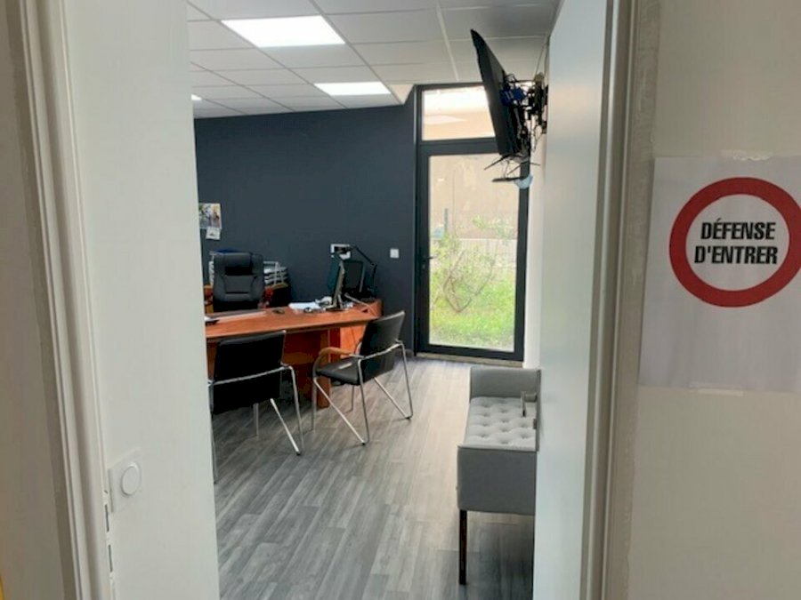 Local commercial à acheter 220 m² - Pompignac