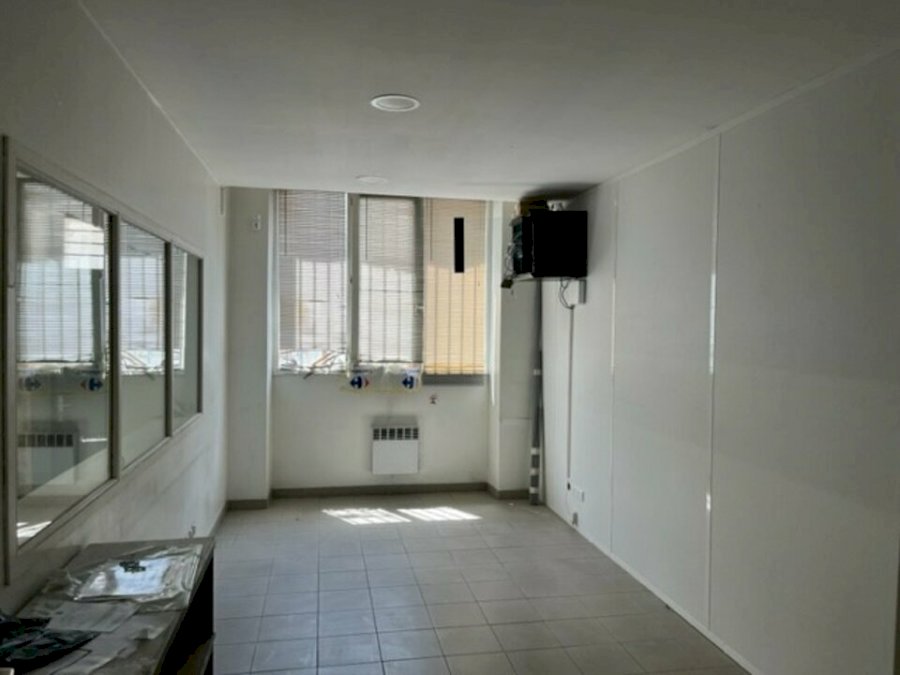 Local d'activité à louer 410 m² - Bordeaux