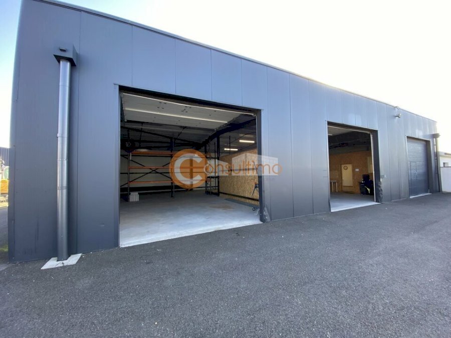 Local d'activité à louer 300 m² - Mios Local d'activité à louer 300 m² - Mios