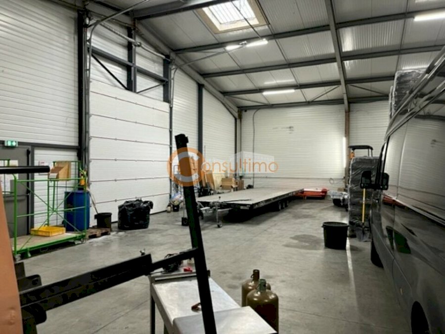 Local d'activité à louer 720 m² - Saint-Loubès Local d'activité à louer 720 m² - Saint-Loubès