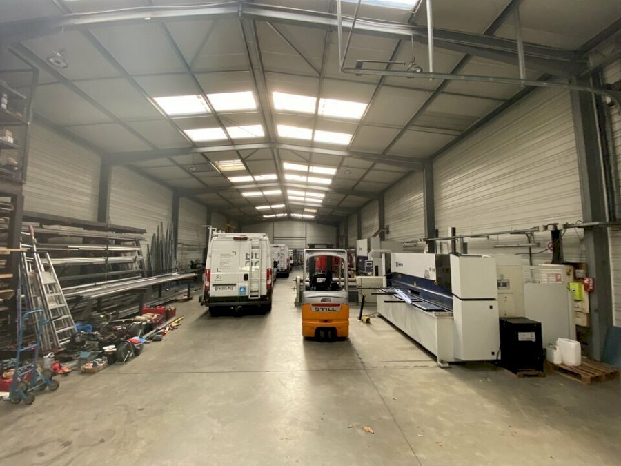 Local d'activité à acheter 860 m² - Mios Local d'activité à acheter 860 m² - Mios