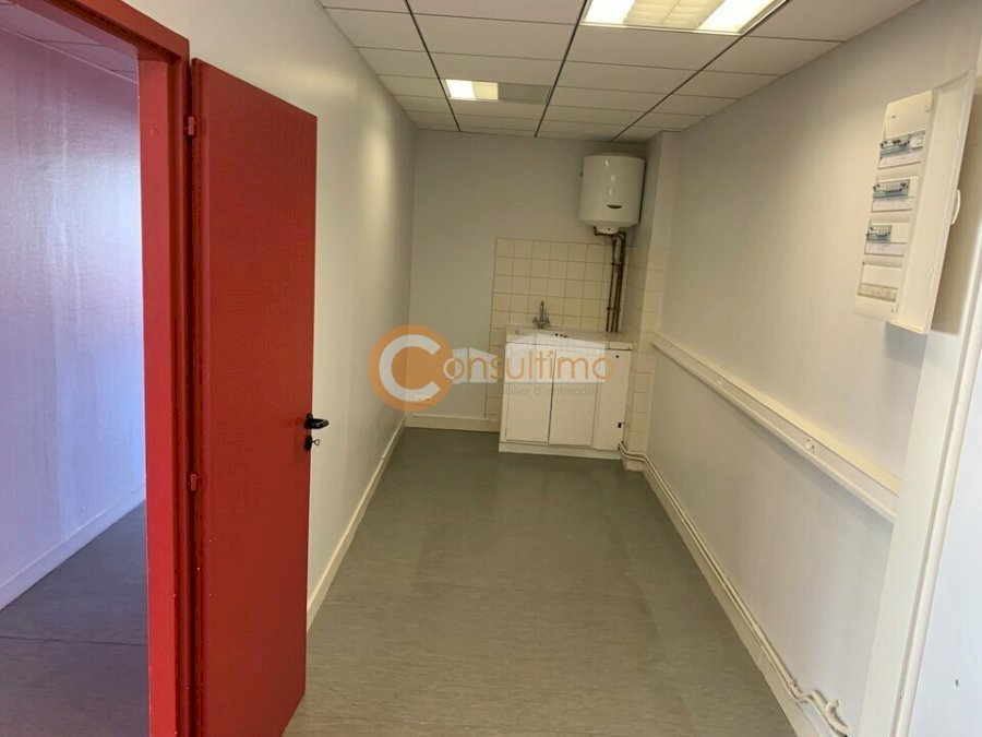 Bureau à louer 228 m² - Latresne