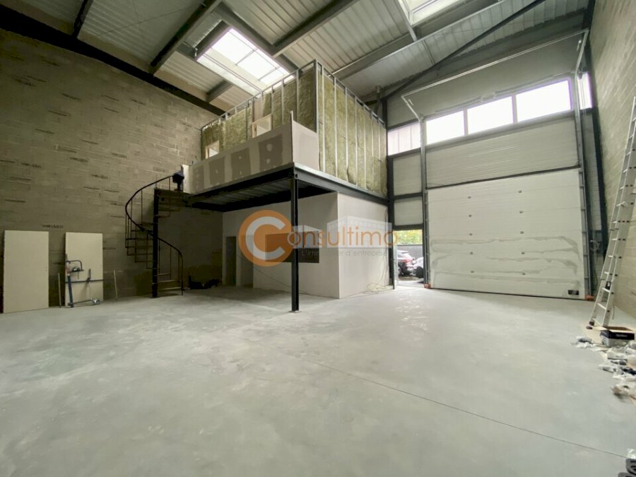 Local d'activité à louer 165 m² - Beychac-et-Caillau