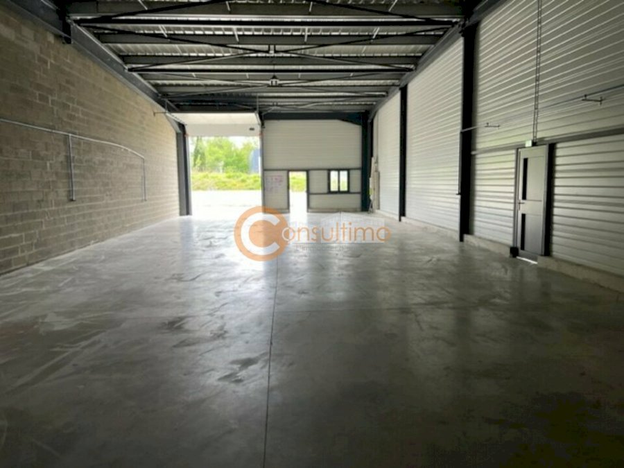 Local d'activité à louer 500 m² - Saint-Sulpice-et-Cameyrac