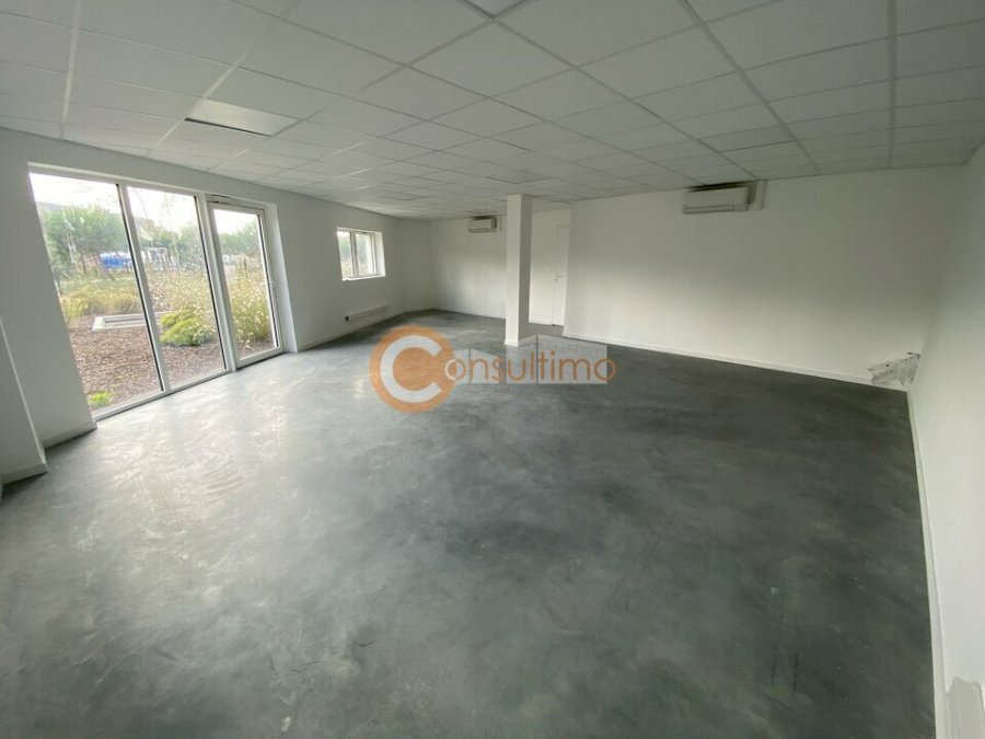 Bureau à louer 60 m² - Mios