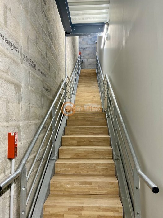 Bureau à louer 80 m² - Artigues-près-Bordeaux