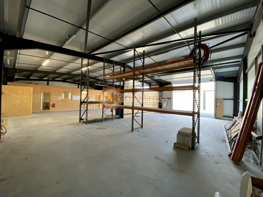 Local d'activité à louer 300 m² - Mios