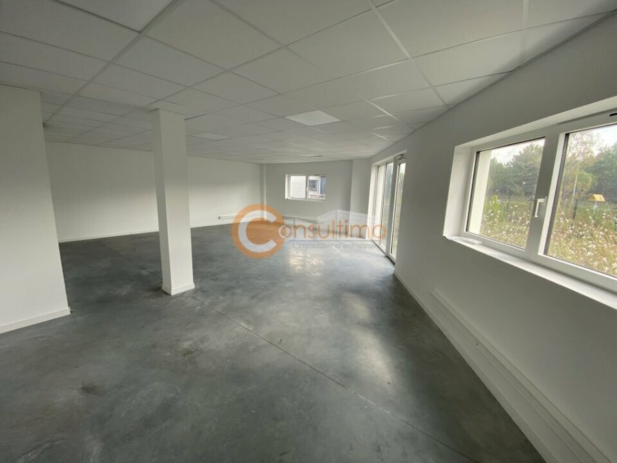 Bureau à louer 60 m² - Mios