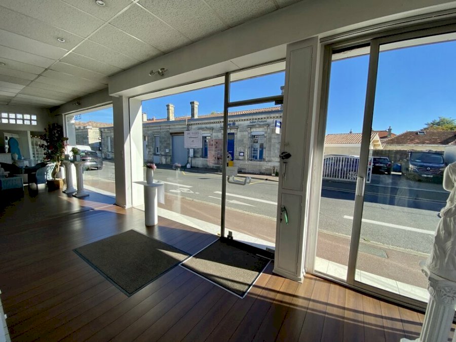 Local commercial à acheter 150 m² - Pessac