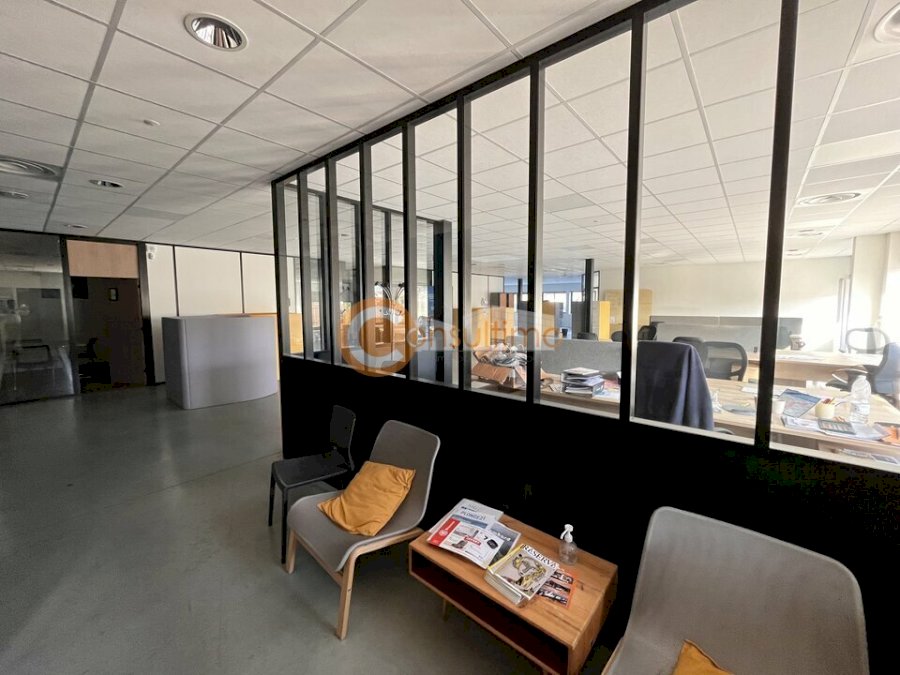 Local d'activité à louer 1550 m² - La Teste-de-Buch