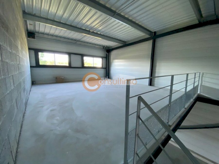 Local d'activité à louer 140 m² - Gujan-Mestras
