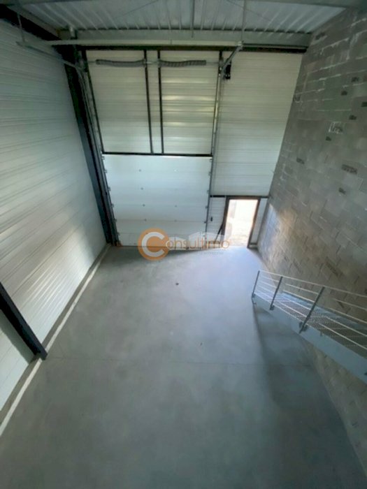 Local d'activité à louer 140 m² - Gujan-Mestras