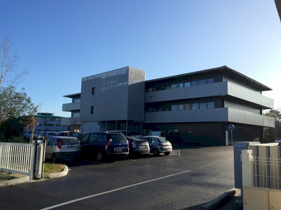 Bureau à louer 179 m² - Pessac