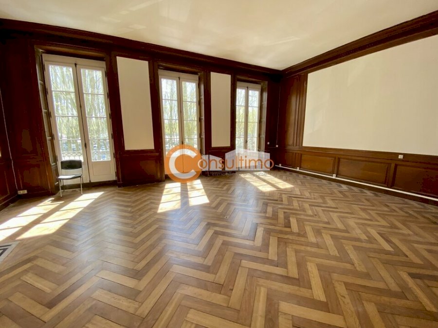 Bureau à louer 126 m² - Bordeaux