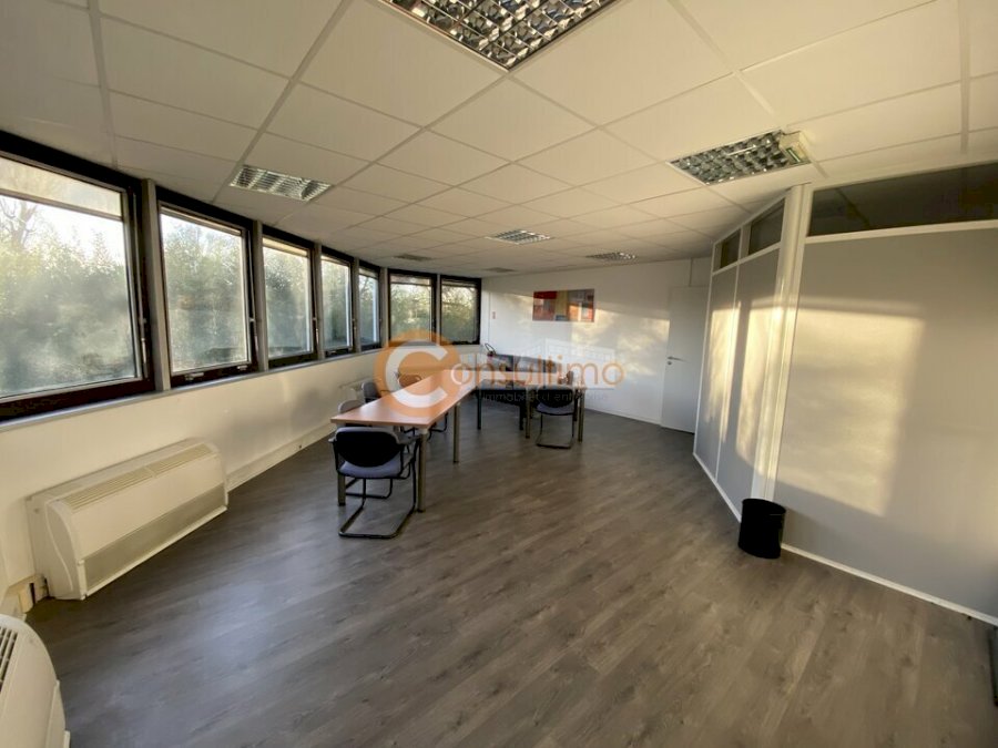 Bureau à louer 140 m² - Bruges