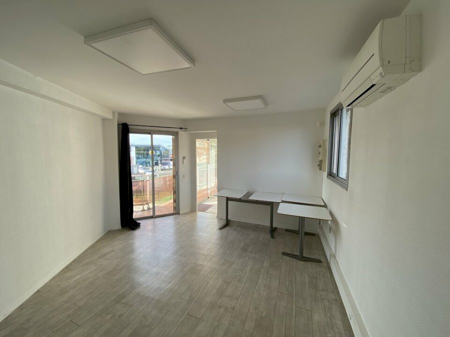 Bureau à acheter 80 m² - Cenon