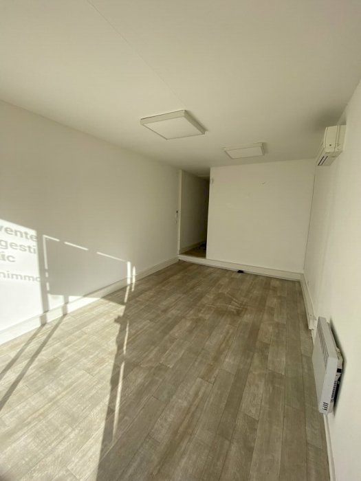 Bureau à acheter 80 m² - Cenon