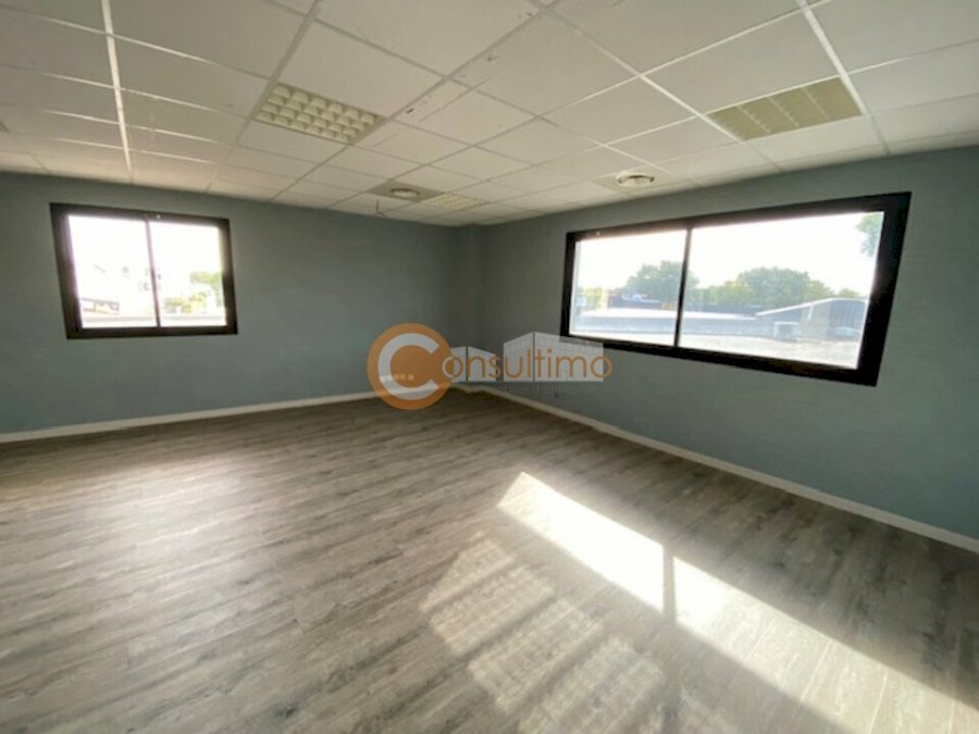 Bureau à louer 87 m² - La Teste-de-Buch