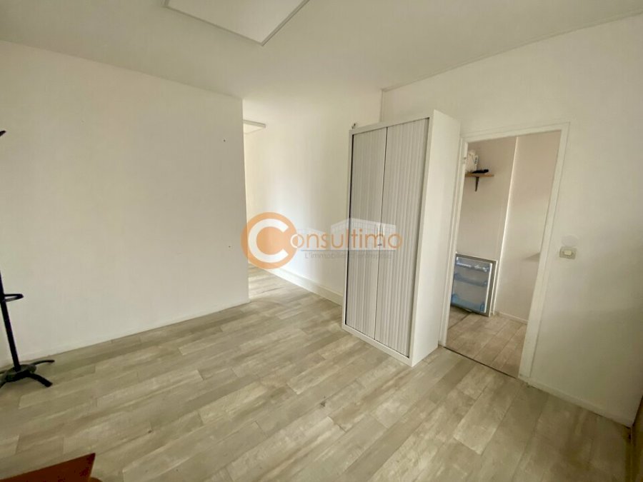 Local commercial à louer 67 m² - Cenon