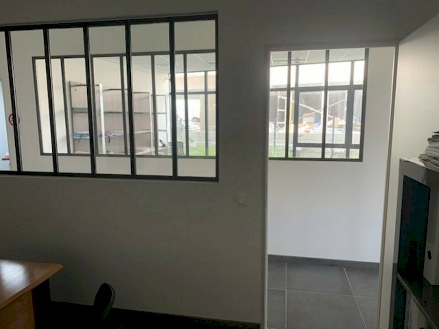 Local commercial à acheter 220 m² - Pompignac