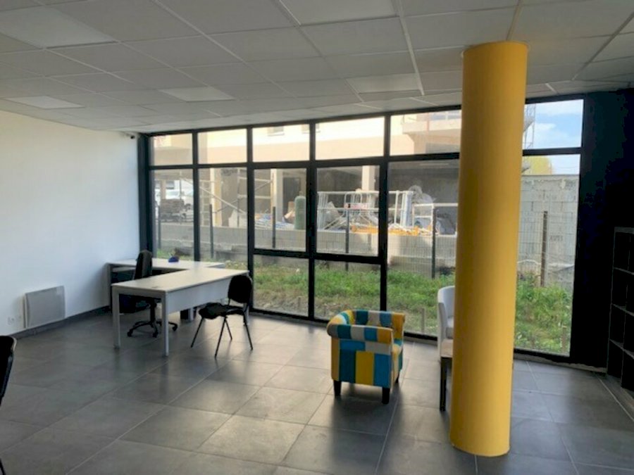 Local commercial à acheter 220 m² - Pompignac