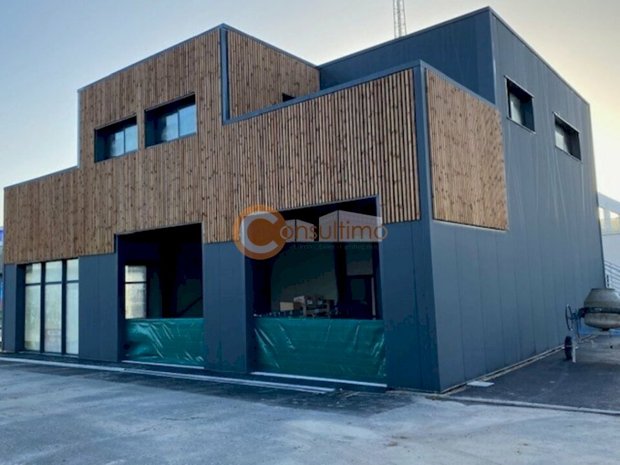 Bureau à louer 88 m² - Biganos