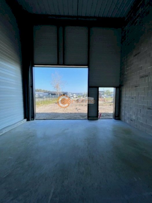 Local d'activité à louer 140 m² - Gujan-Mestras