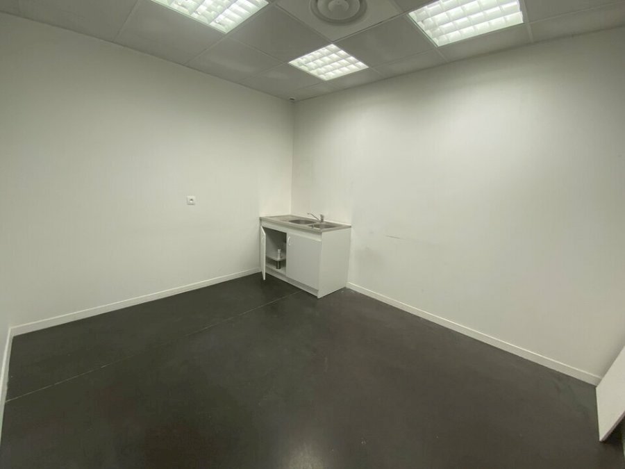 Local commercial à louer 127 m² - Libourne