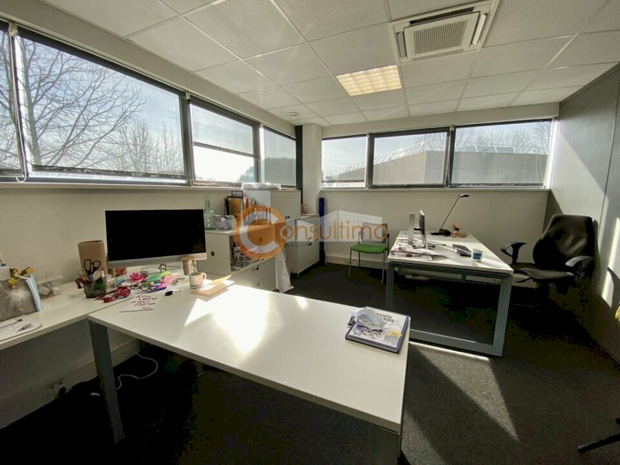 Bureau à louer 211 m² - Pessac