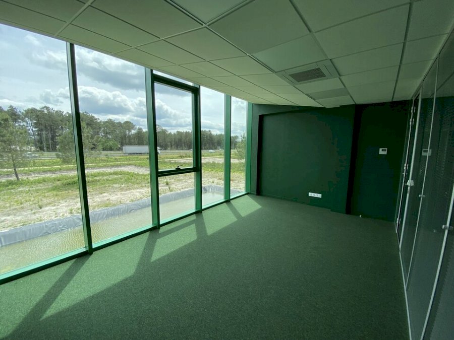 Bureau à acheter 782 m² - Mios