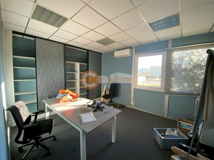 Entrepôt à acheter 3150 m² - Castelculier