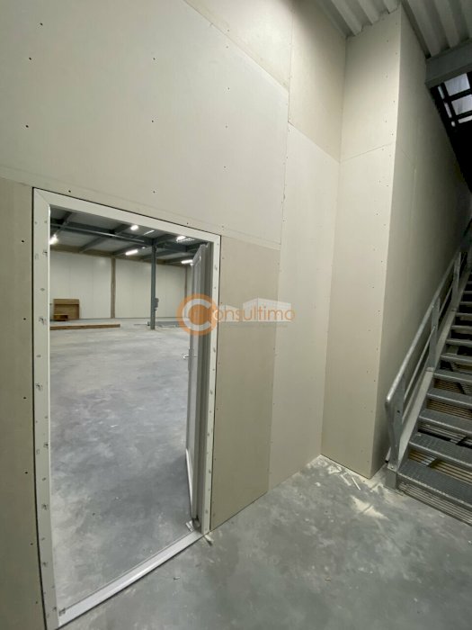 Local d'activité à acheter 374 m² - Sallebœuf