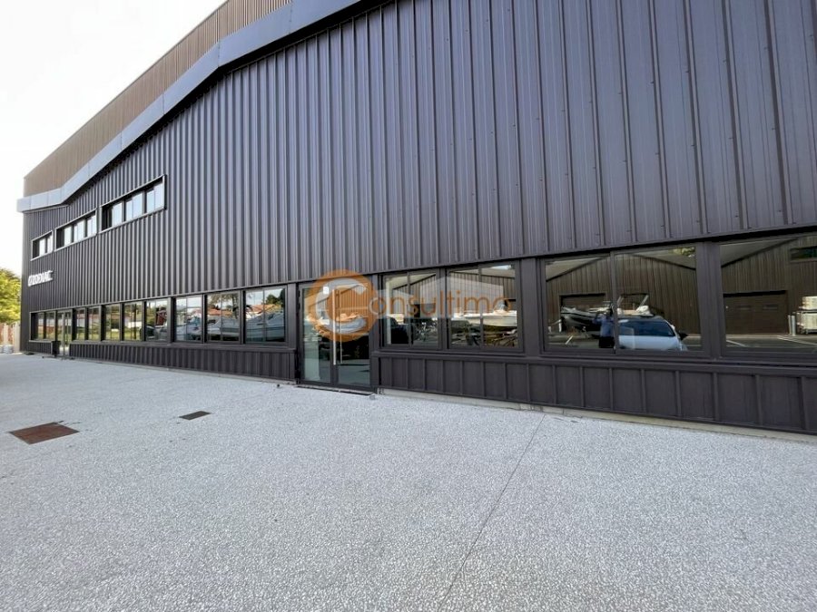 Local d'activité à louer 1550 m² - La Teste-de-Buch