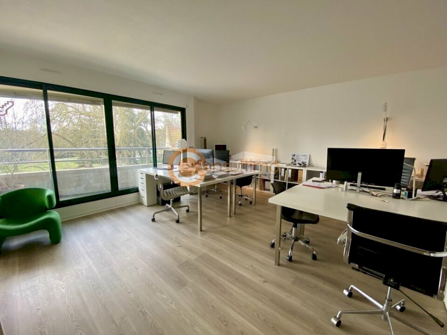 Bureau à acheter 69 m² - Bordeaux