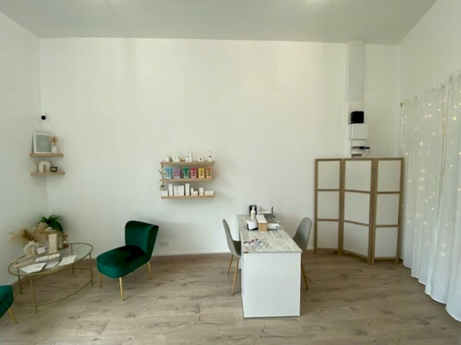 Local commercial à louer 78 m² - Carbon-Blanc