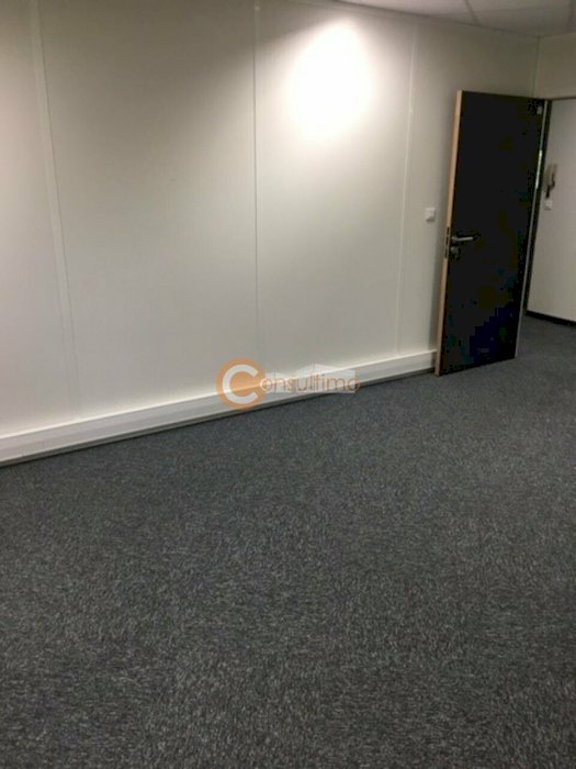 Bureau à louer 488 m² - Mérignac