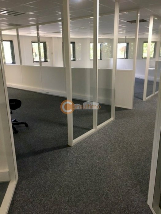Bureau à louer 488 m² - Mérignac