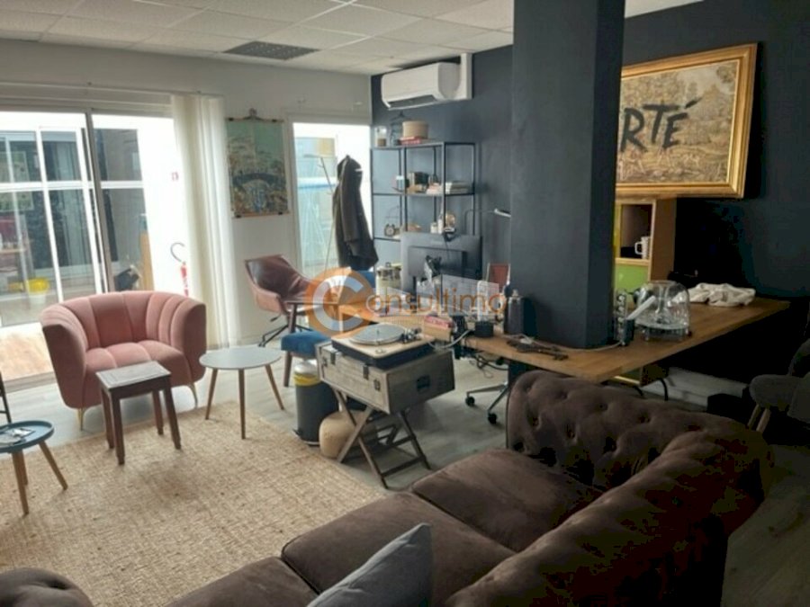 Local d'activité à louer 826 m² - Cenon