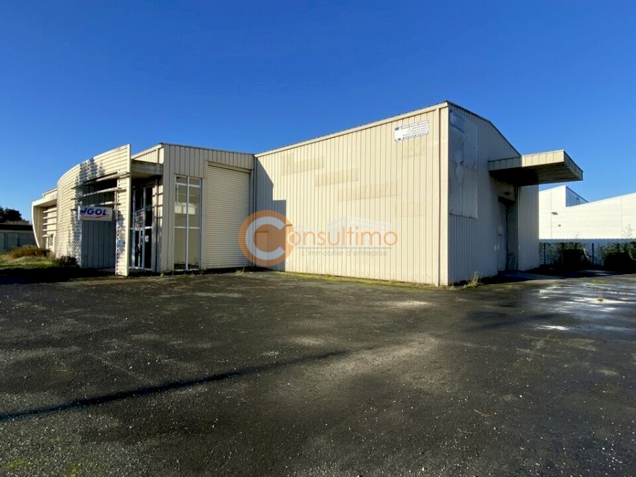 Local commercial à louer 991 m² - Libourne