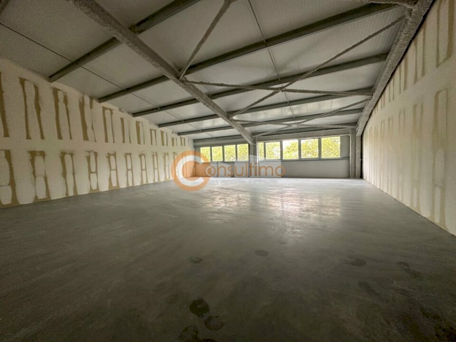 Bureau à acheter 136 m² - Carbon-Blanc